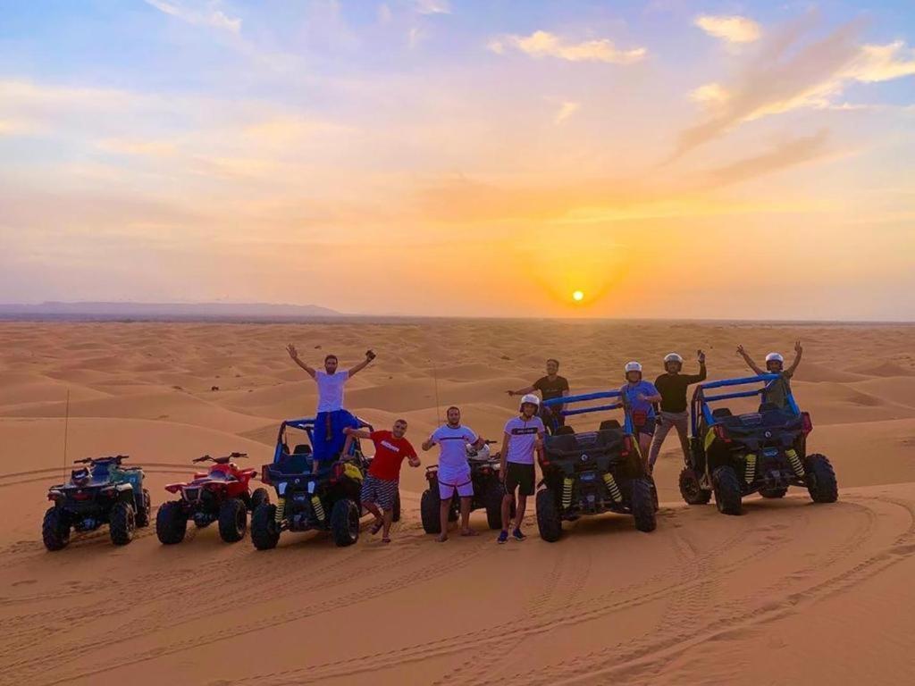 Ahlam Luxury Camp Hotel Merzouga Bagian luar foto
