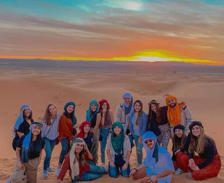 Ahlam Luxury Camp Hotel Merzouga Bagian luar foto