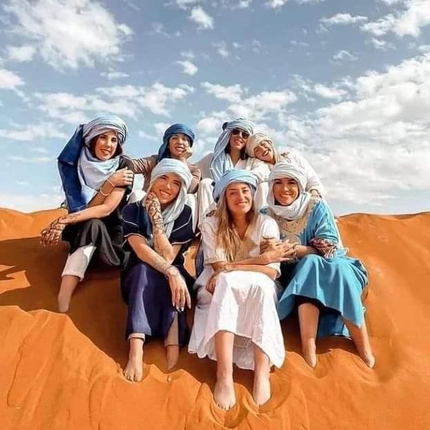 Ahlam Luxury Camp Hotel Merzouga Bagian luar foto