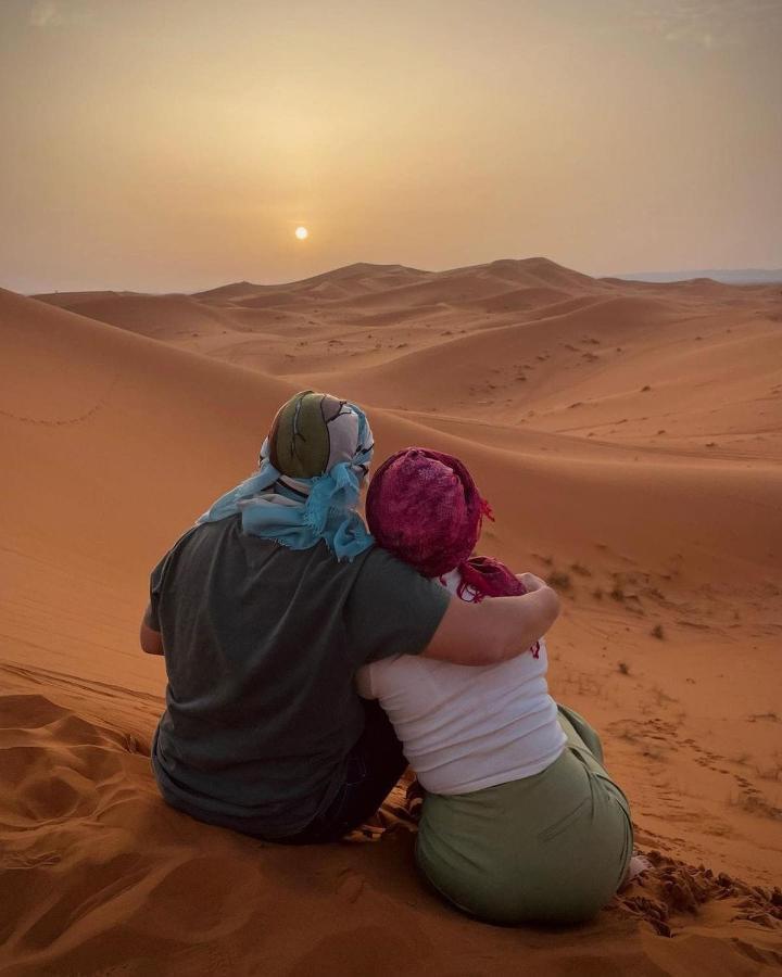 Ahlam Luxury Camp Hotel Merzouga Bagian luar foto